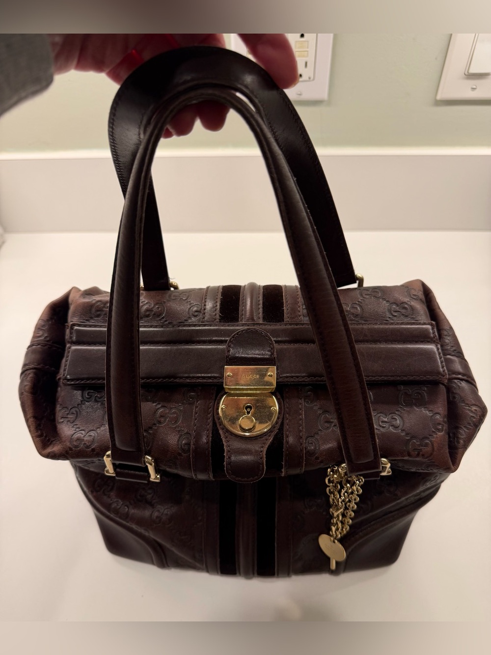 Gucci Guccissima Padlock Top Handle Bag – Dark Brown leather Made in Italy